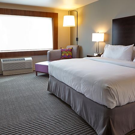 Holiday Inn Express And Suites Tahlequah By Ihg Esterno foto