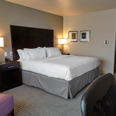 Holiday Inn Express And Suites Tahlequah By Ihg Esterno foto