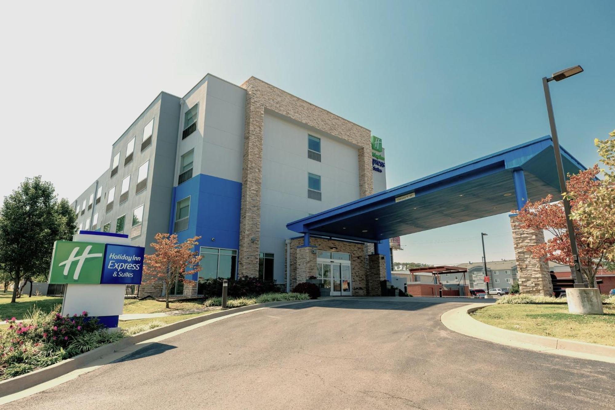 Holiday Inn Express And Suites Tahlequah By Ihg Esterno foto